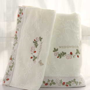 英wed 柔软长绒棉无捻纱精美草莓刺绣 wood纯棉毛巾小浴巾可配套装
