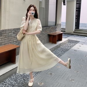 法式优雅刺绣衬衫连衣裙女2025年夏季新款高级感气质收腰显瘦长裙图片