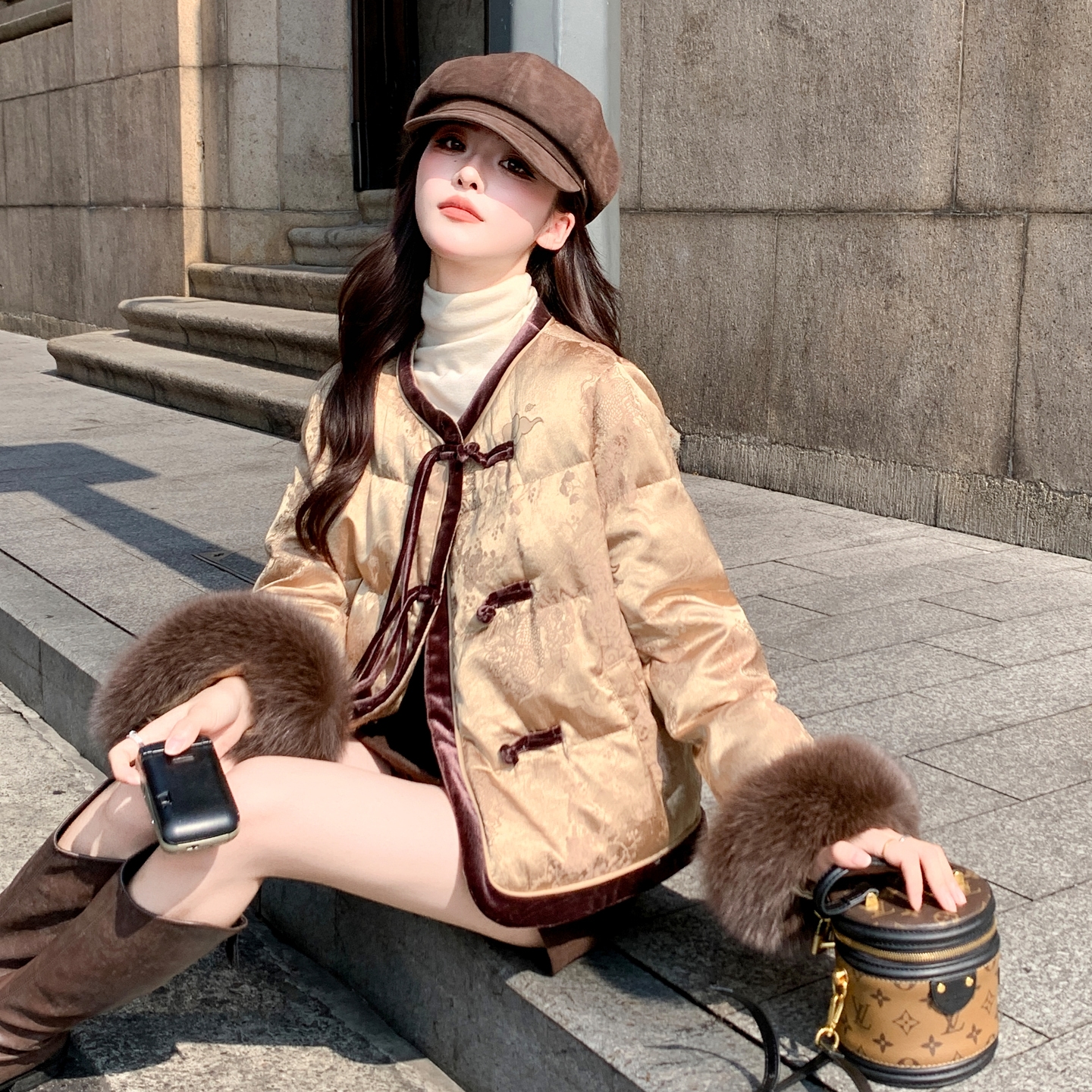 【现货】真狐狸毛新中休闲羽绒服2693-P335-K448，女装羽绒服，浙宝189