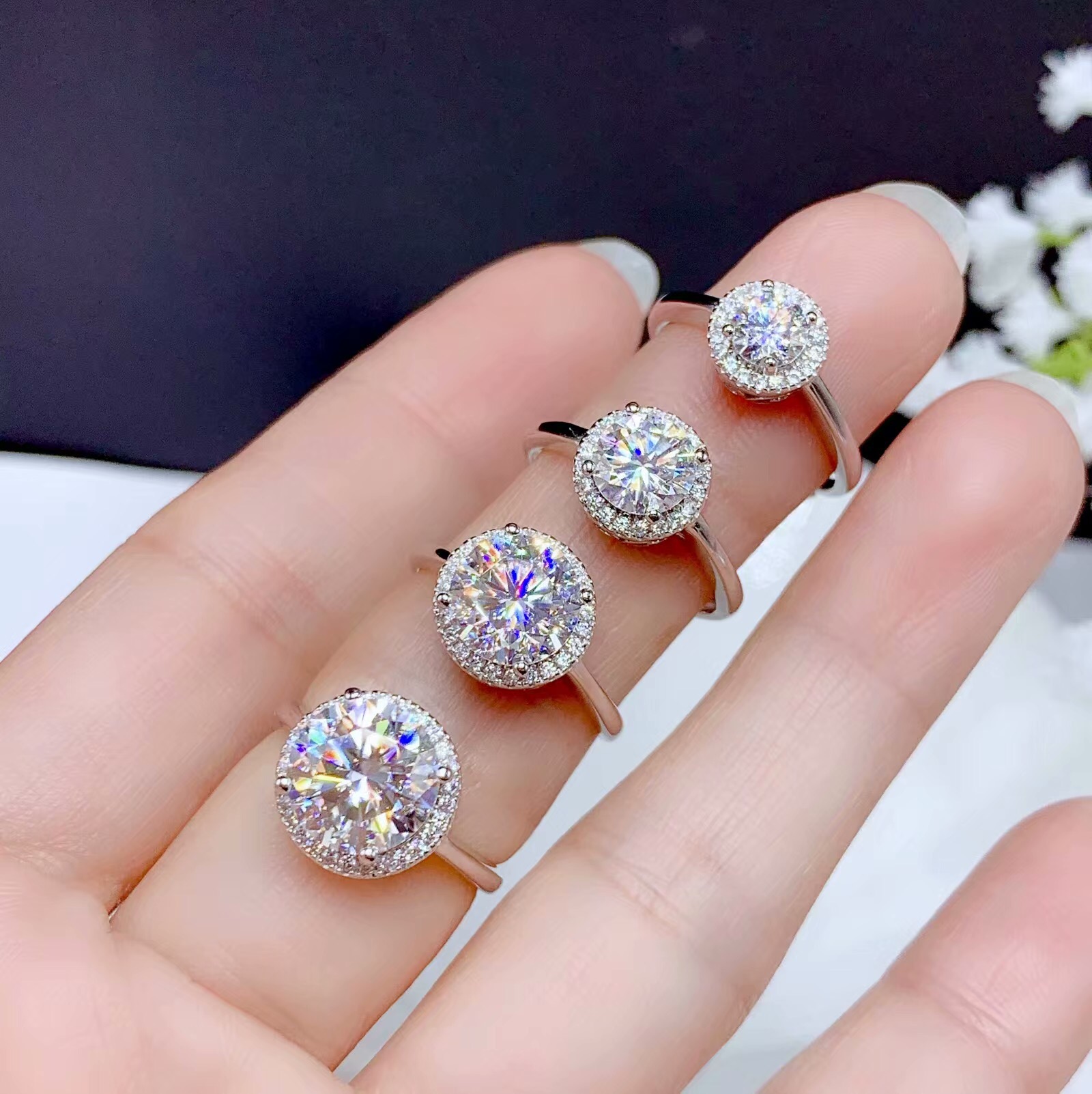 s925银莫桑钻款 镀18k白金 圆6.5/8/9mm银托 女戒 钻戒