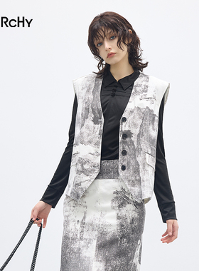 LARCHY来尔佳昵2025秋装牛仔印花马夹