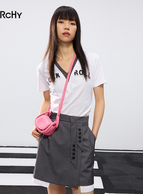 LARCHY来尔佳昵2024夏装V领撞色T恤