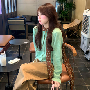 湖绿色毛衣外套春洋气少女减龄软糯针织开衫 圆领单排扣薄荷绿外搭