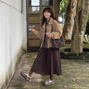 秋日氛围感焦糖色半身裙女栗子色a字大摆伞裙复古风深咖色半身裙