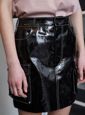 【现货】韩国品牌LOCLE 19春 亮面pu短裙辣妹半身裙