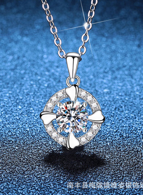 S925纯银项链莫桑石项链简约旋转爱心吊坠情人节礼物莫桑钻项链