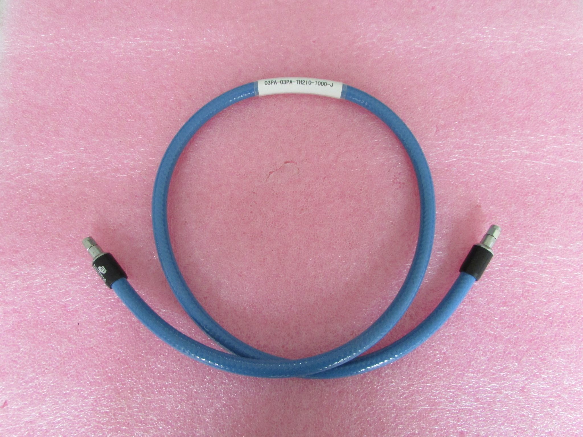 03PA-03PA-TH210-1000-J DC-18GHz 1m SMA射频稳相稳幅测试电缆
