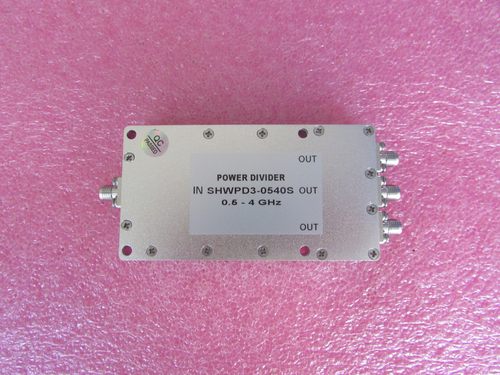 500-4000MHz0.5-4GHz 10WSMA3路RF射频微波同轴一分三功分器 