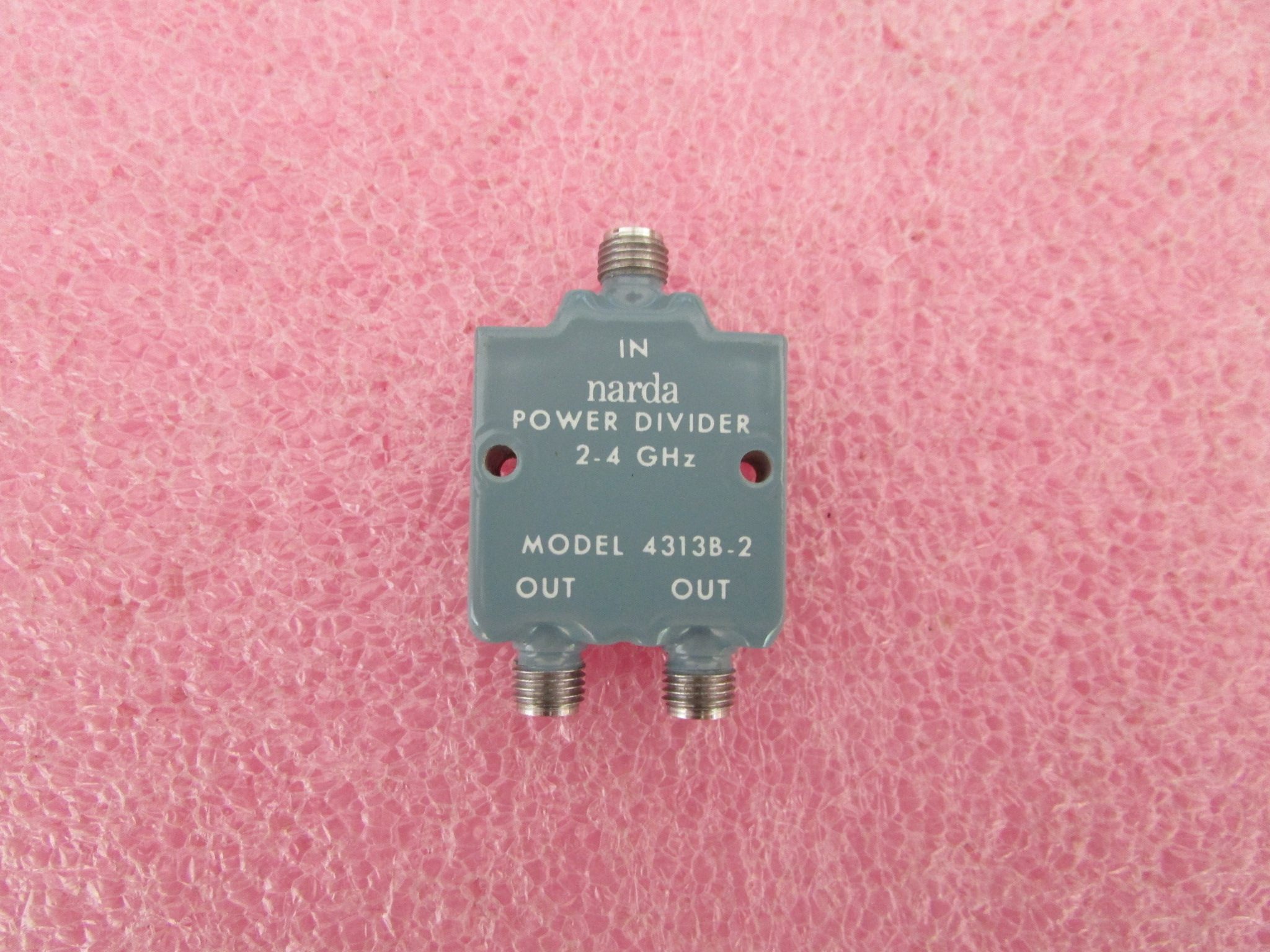 Narda 4313B-2 2-4GHz SMA 30W 一分二 射频微波 同轴功率功分器 - 实物图