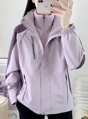 秋冬三合一冲锋衣女两件套加厚可拆卸户外旅行防风防水妈妈装外套