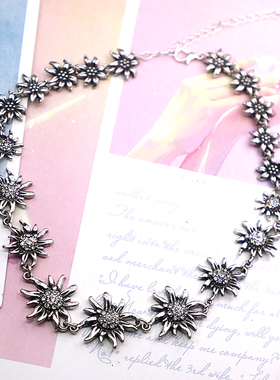 默认瑕疵古银色做旧太阳花项链