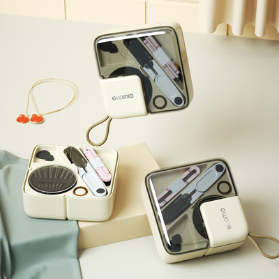 Needle and thread box set, hand sewn needle and thread kit