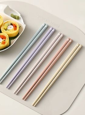Cute Design Antibacterial Chopsticks Home Use Individual Ser