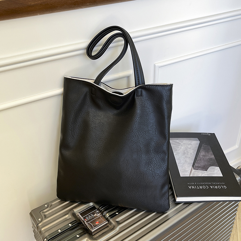 2025新款时尚简约黑色托特包