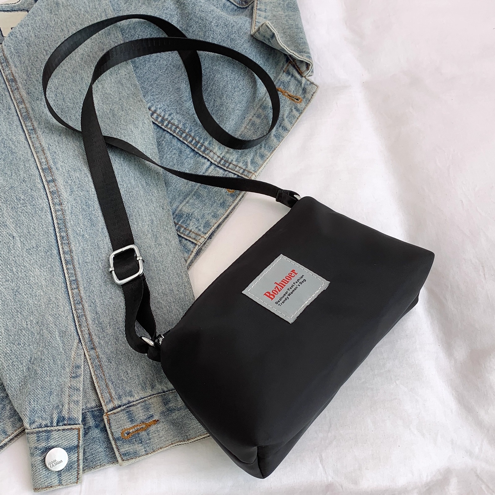 2025新款时尚潮黑色小方包