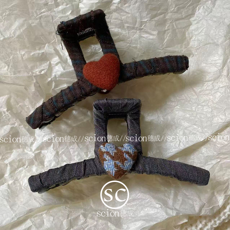 韩系复古朋克风做旧手工绕布大号鲨鱼夹番茄红爱心千鸟格抓夹新款