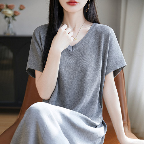 长款V领显瘦裙子女夏季连衣裙洋气大码女装冰丝针织上衣