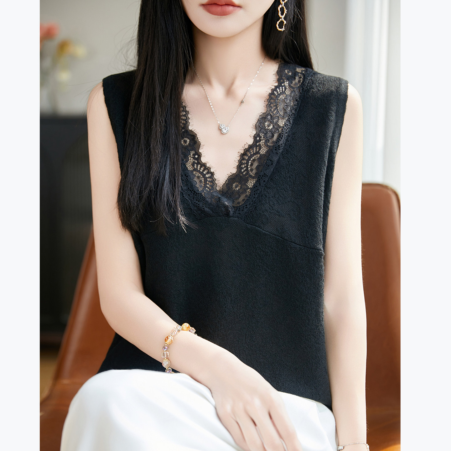 V领蕾丝针织短袖t恤女夏季薄款冰丝针织衫大码女装上衣