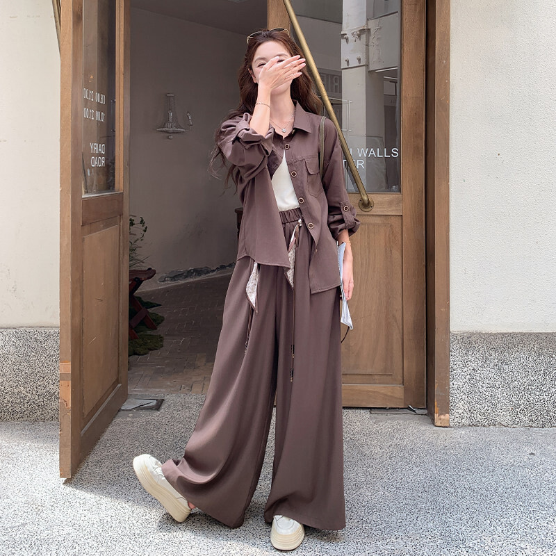 美拉德咖色工装衬衫阔腿裤套装女早秋松弛感休闲慵懒两件套
