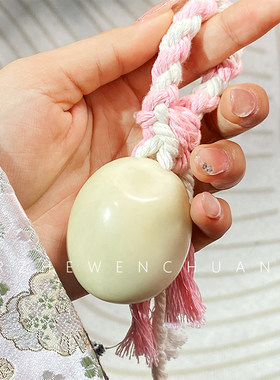 一者菩提象牙果去皮手把件