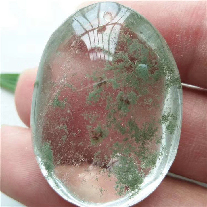 巴西天然绿幽灵水晶吊坠椭圆形裸石光面男女士绿水晶挂坠贴身平安