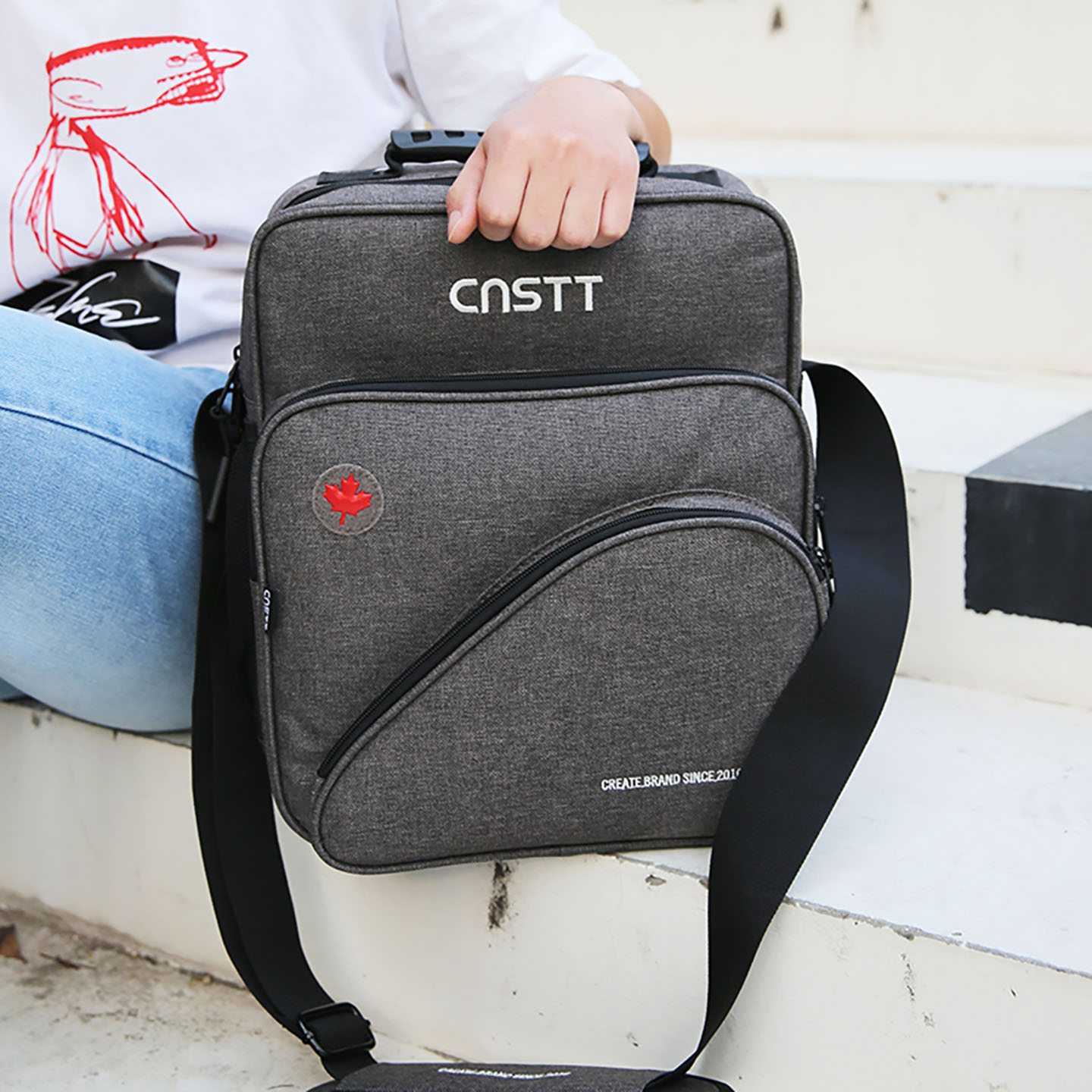 多功能乒乓球拍套收納大背包