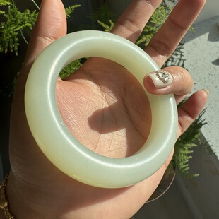 新疆和田玉且末白镯手镯内径56mm宽版 轮胎镯油润细腻带证书