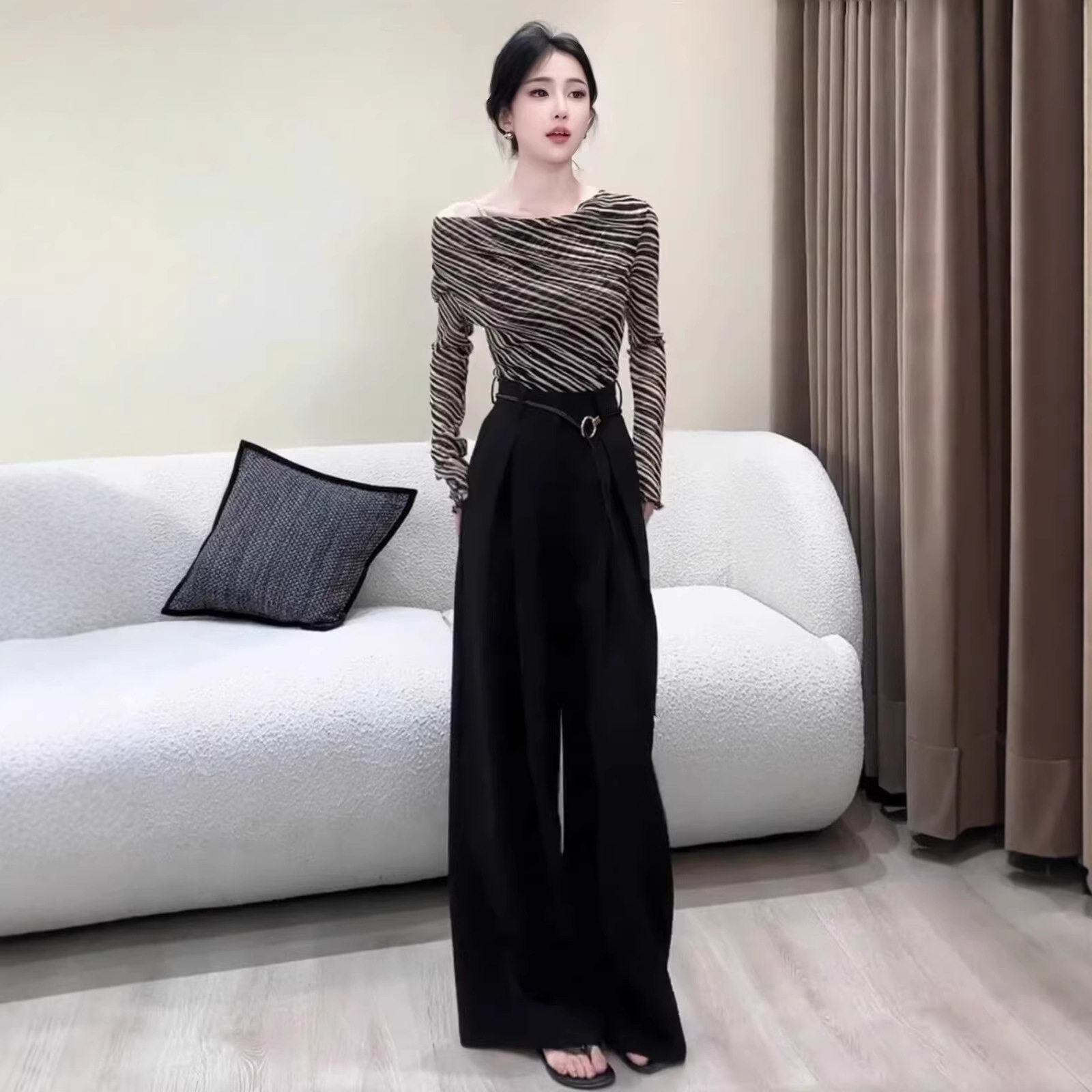 春秋韩系斜肩斑马T恤阔腿套装女