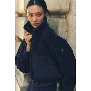 alo Sherpa EdgeBomberSherpa Edge飞行员夹克羊羔绒面料女士外套