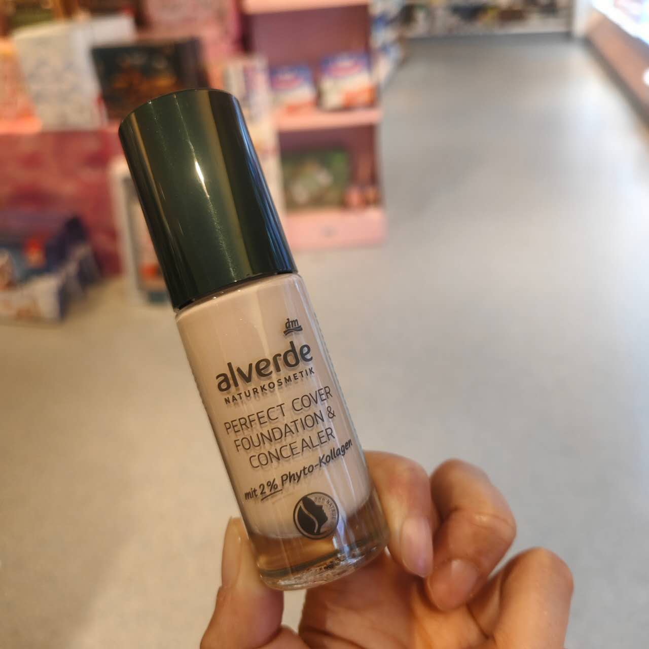 新版德国alverde艾薇德有机植物粉底液保湿遮瑕修饰肤色隐形毛孔