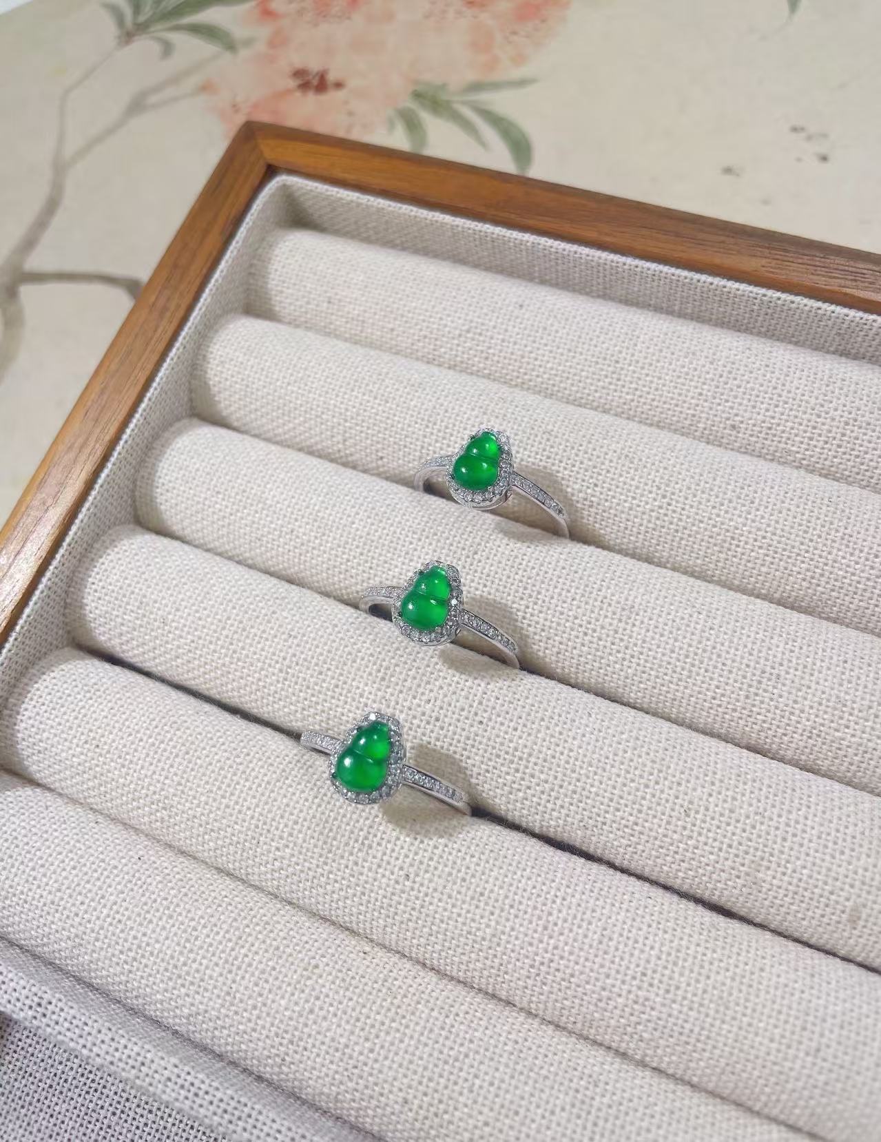 天然A货翡翠冰种阳绿葫芦戒指s925银镶嵌冰绿葫芦戒指新中式危料