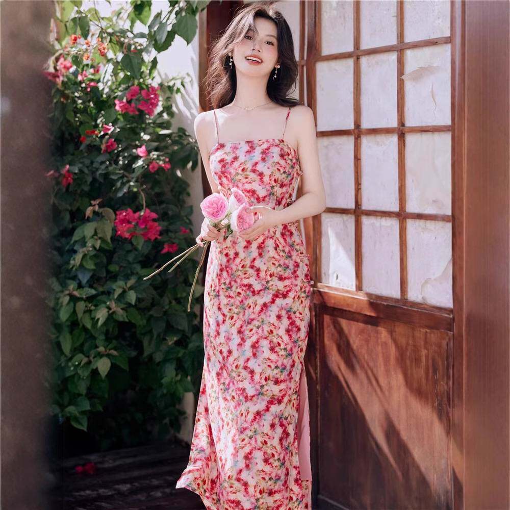 初春新款法式浪漫优雅连风情万种碎花绝美吊带连衣裙高级感两件套