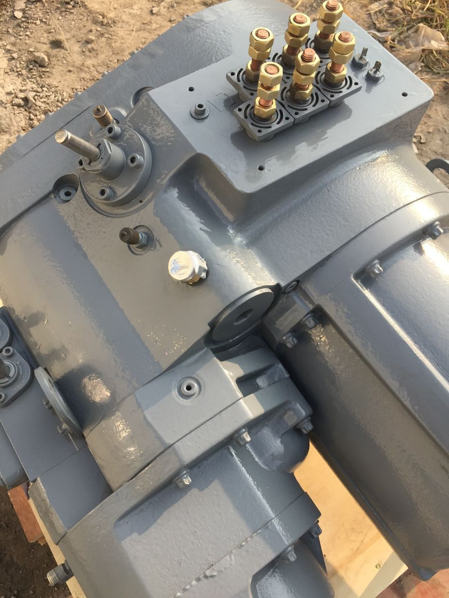 开利螺杆压缩机头制冷量67kw二手中央空调九成新现货出售