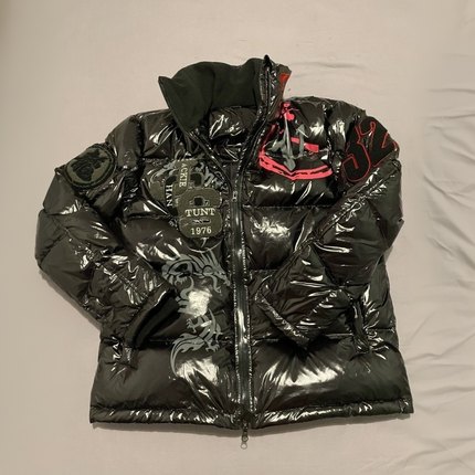 成家班绝版羽绒服 欧阳娜娜羽绒服 反季全清掉换现