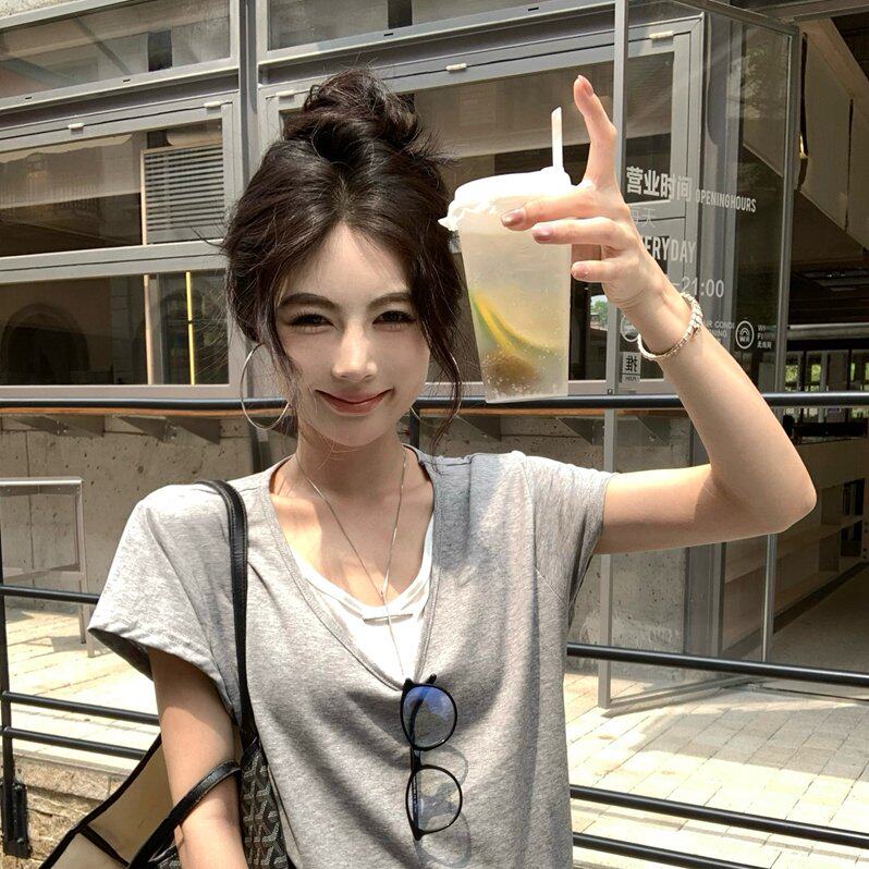 实拍实价夏季V领拼接撞色假两件叠穿宽松短袖T恤女休闲慵懒上衣