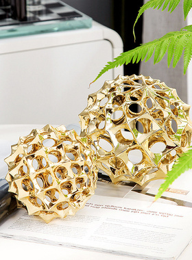 欧式风样板间电镀金属镂空刺球