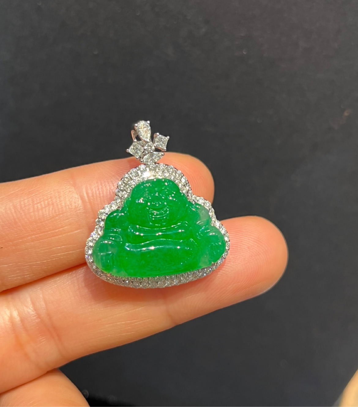 天然缅甸A货翡翠佛公吊坠18K金钻石精工镶嵌
