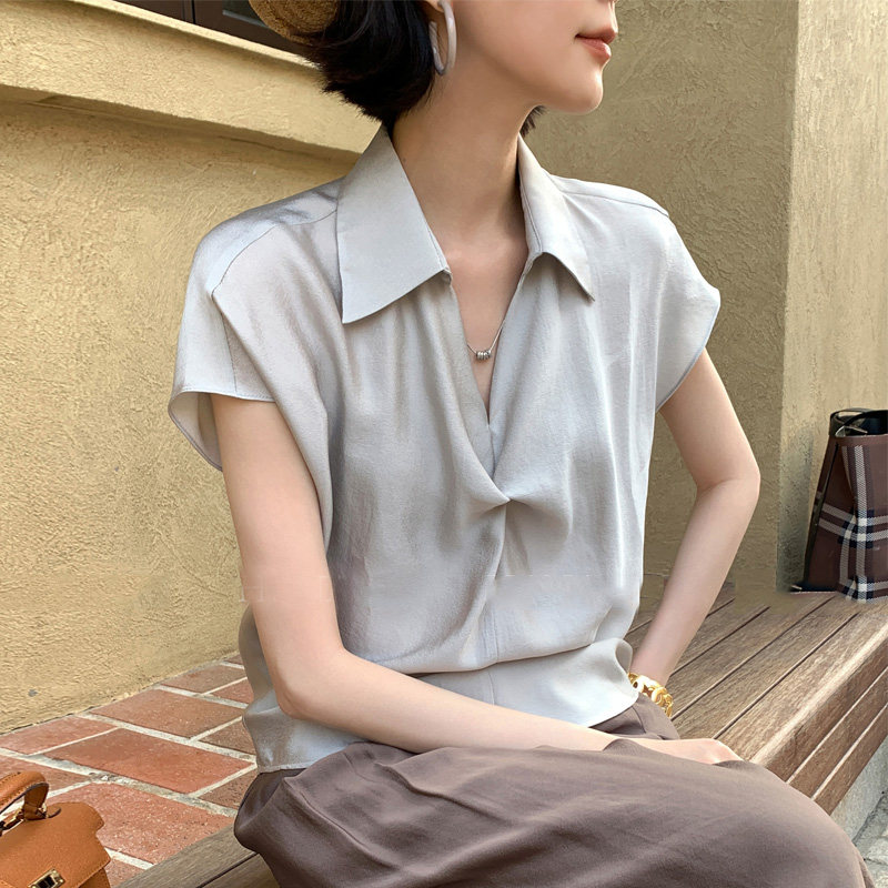 2026夏季韩版简约时尚套头衬衫女短袖翻领褶皱小众设计感休闲上衣