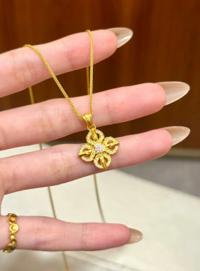 十字金刚杵古法沙金四叶花吊坠仿真黄金项链女复古高级感锁骨链