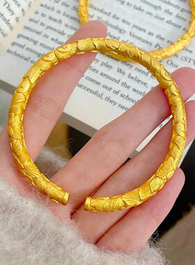 牡丹花手镯锤纹黄金色女