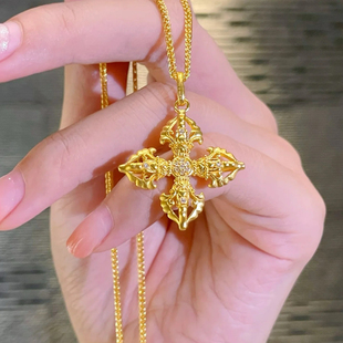 点钻十字金刚杵吊坠镶钻沙金项链仿真黄金轻奢高级感宫廷风挂坠
