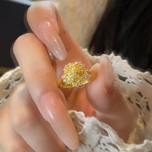 爆闪镶钻五芒星戒指仿真黄金新中式轻奢食指女款镀金指环金店同款