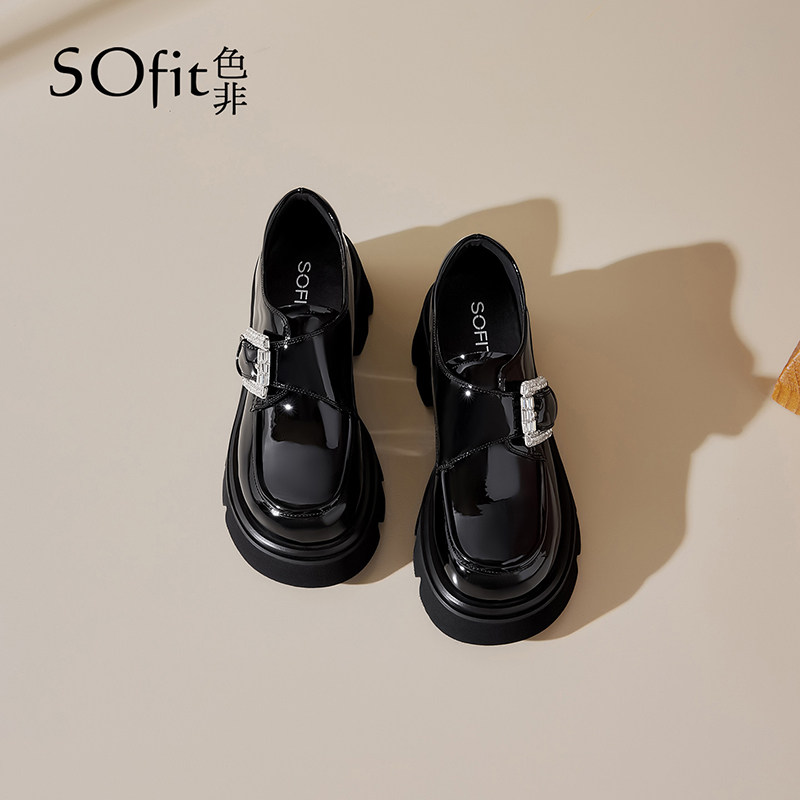 色非2026春季新款厚底乐福鞋女款英伦风时尚单鞋一脚蹬百搭小皮鞋