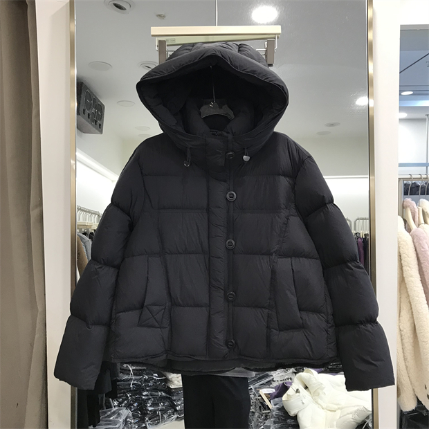 欧洲站泡芙羽绒服女款冬季2025新款白鸭绒连帽龟背面包服外套8819