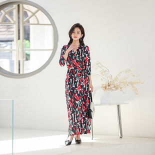 连衣裙 DVF2026裹身裙气质碎花V领收腰显瘦遮腹七分袖 欧美新品