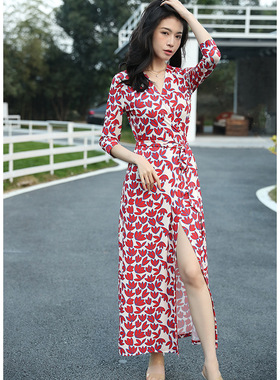欧美新品V领时尚修身茶歇裙红色叶印花连衣裙女PG DVF裹身裙2026