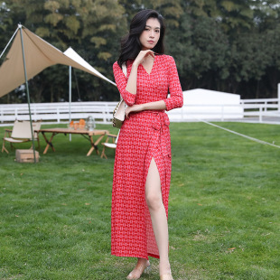 显瘦印花连衣裙女PG 复古茶歇裙修身 DVF裹身裙2026 法式 欧美新品