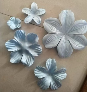 辅料装 定型花激光花瓣花朵服装 饰品立体花米白缎面布395苏永激光