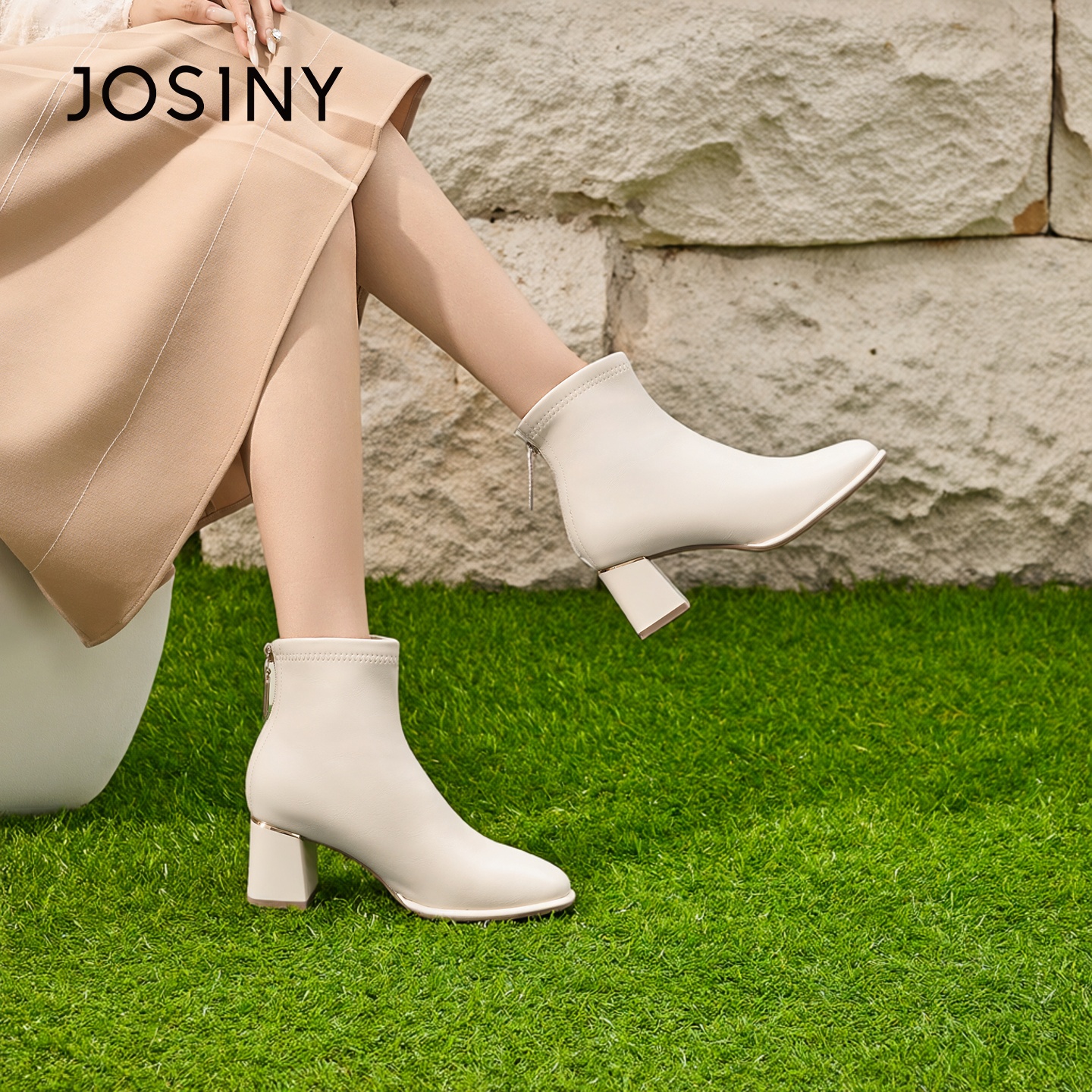 卓诗尼法式方头短靴女粗跟后拉链