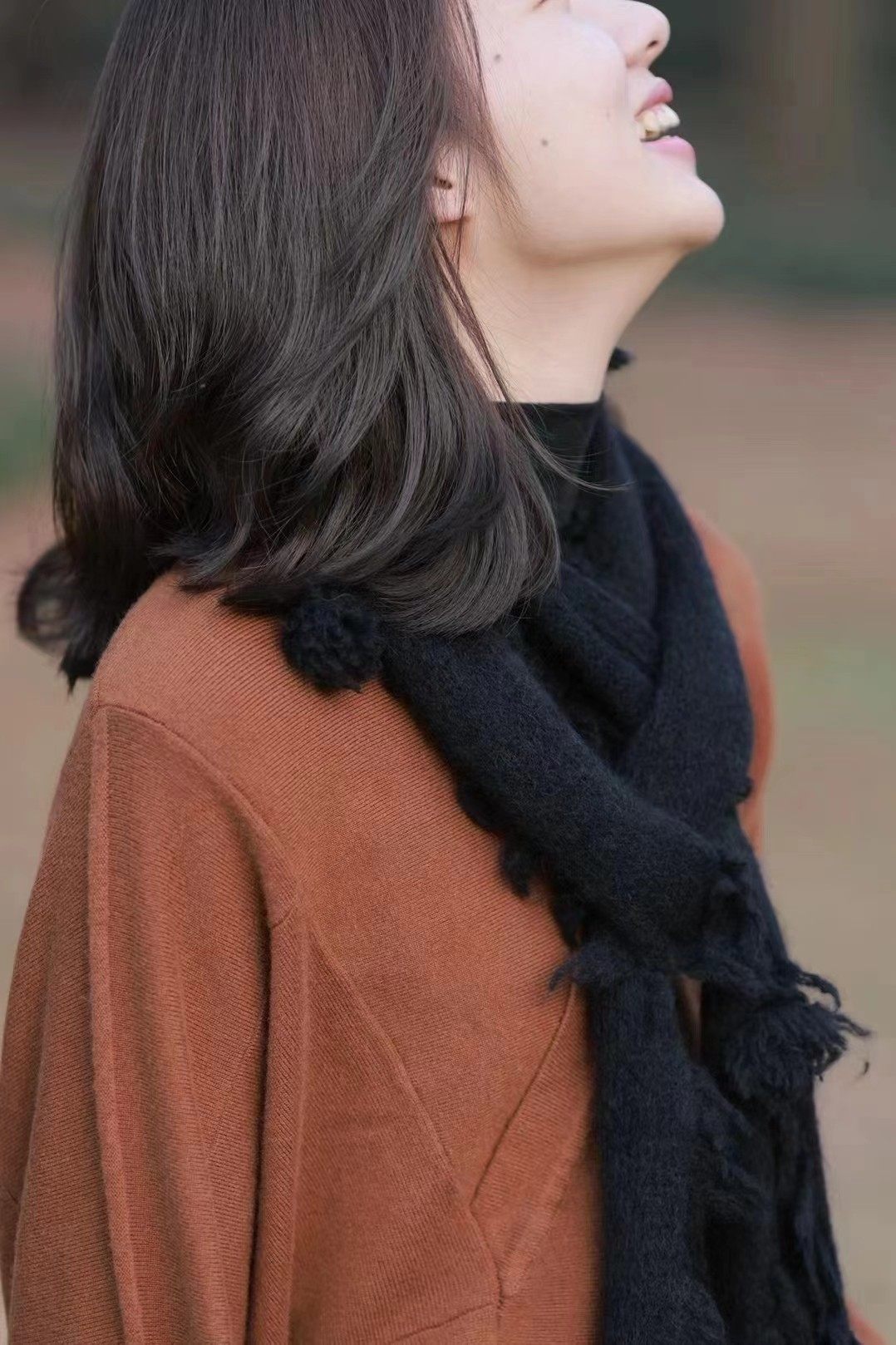 MMBL文艺原创慢慢变蓝荼柔软可爱小球球长款超细腻羊绒围巾